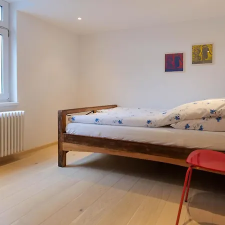 Art Goldener Loewe Apartamento